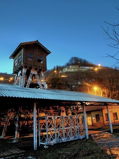 Gasthaus El Sumiciu Mieres  Exterior foto